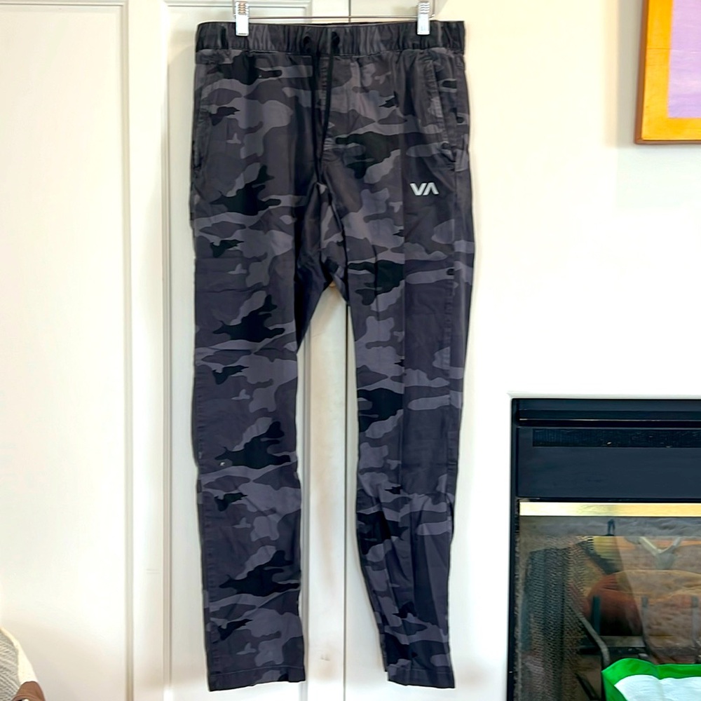 RVCA camoflauge pants size medium